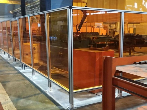 車間器械護(hù)欄網(wǎng)有必要安裝么？