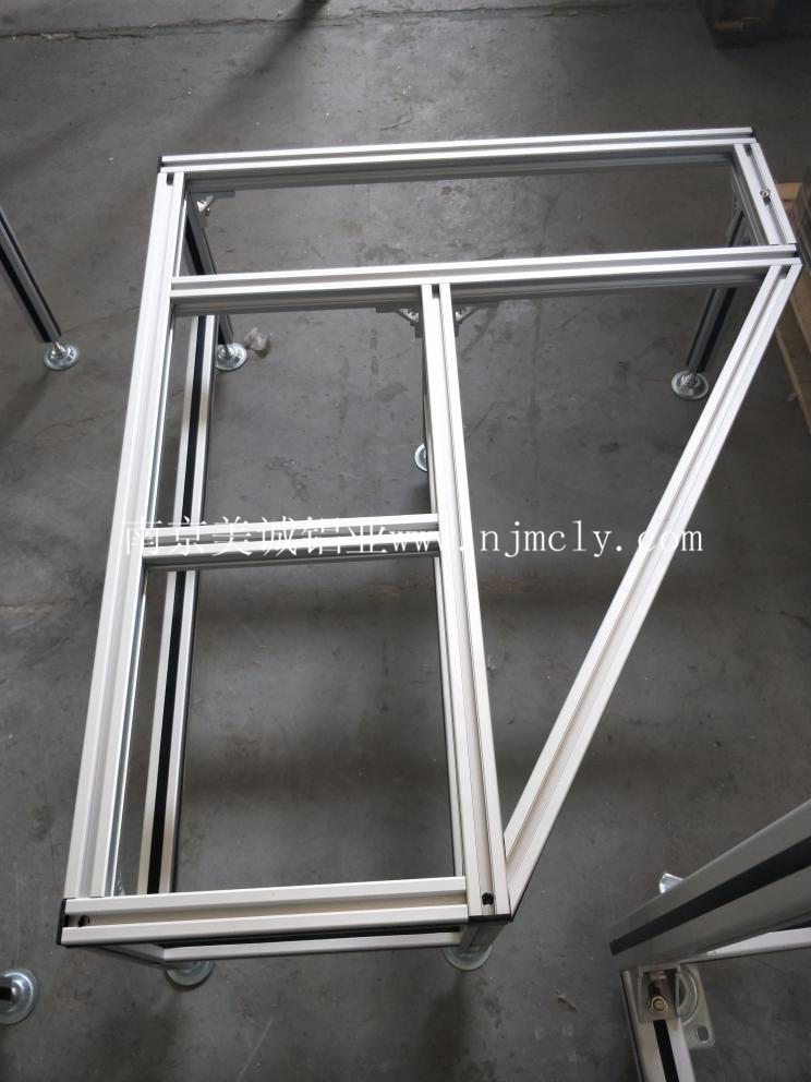 你知道氧化后的工業(yè)鋁型材框架優(yōu)點(diǎn)嗎？01