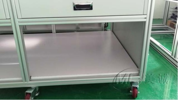 防靜電車間工作臺(tái) 防靜電車間工作臺(tái)