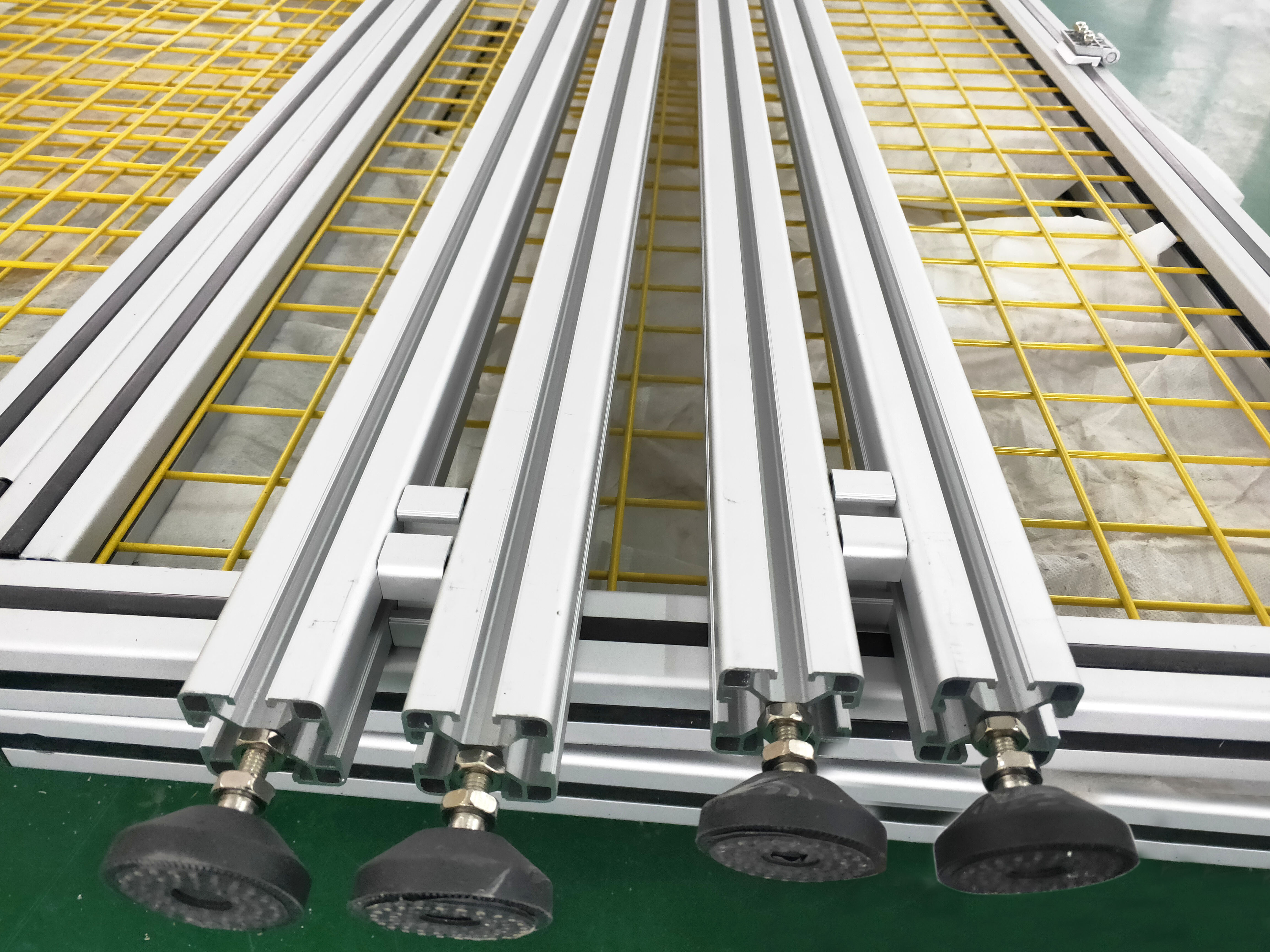 鋁型材的制作流程，南京鋁擠壓廠告訴你